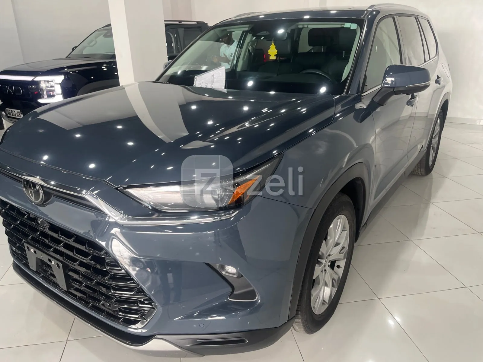 Toyota Highlander 2026 — photo 2