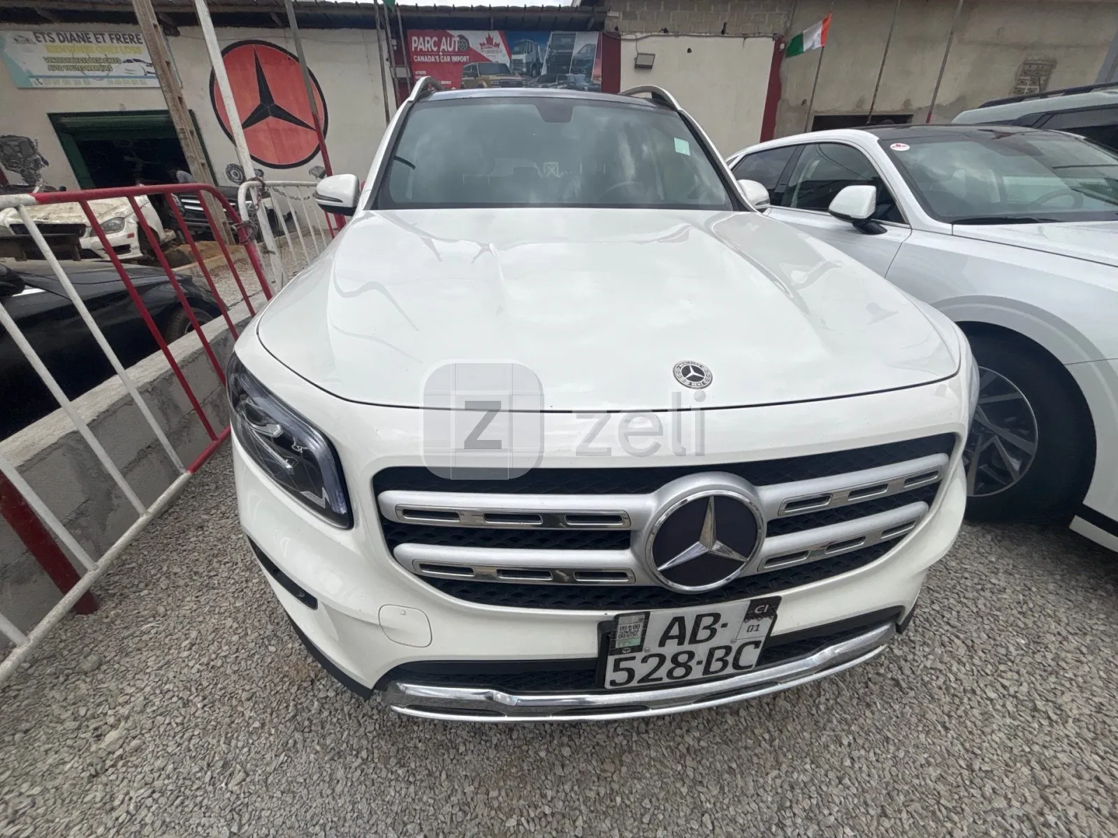 Mercedes GLB 2021 — photo 3