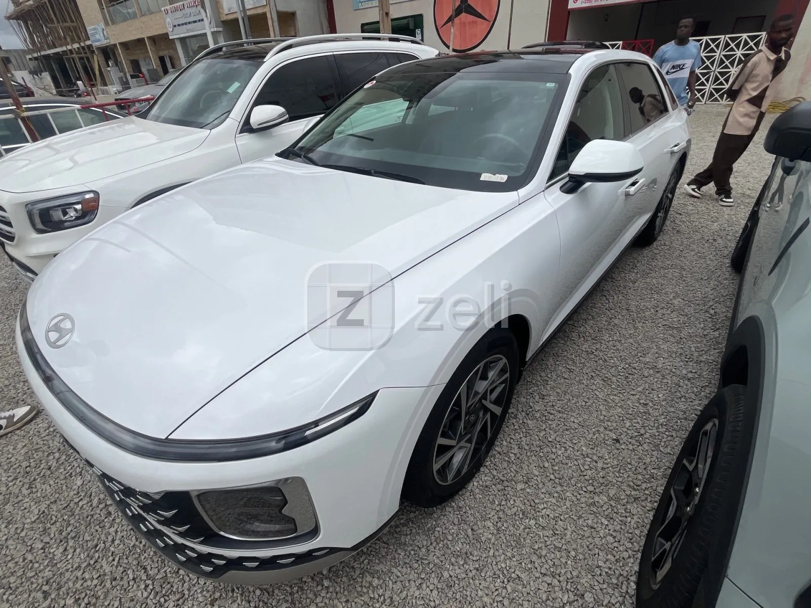Hyundai Azera 2024 — photo 2