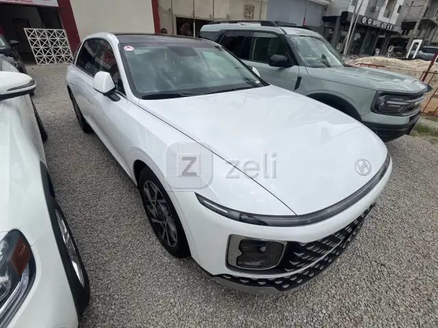 Hyundai Azera 2024 — photo 3