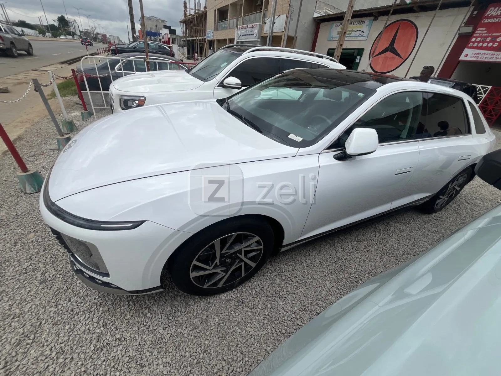 Hyundai Azera 2024 — photo 4