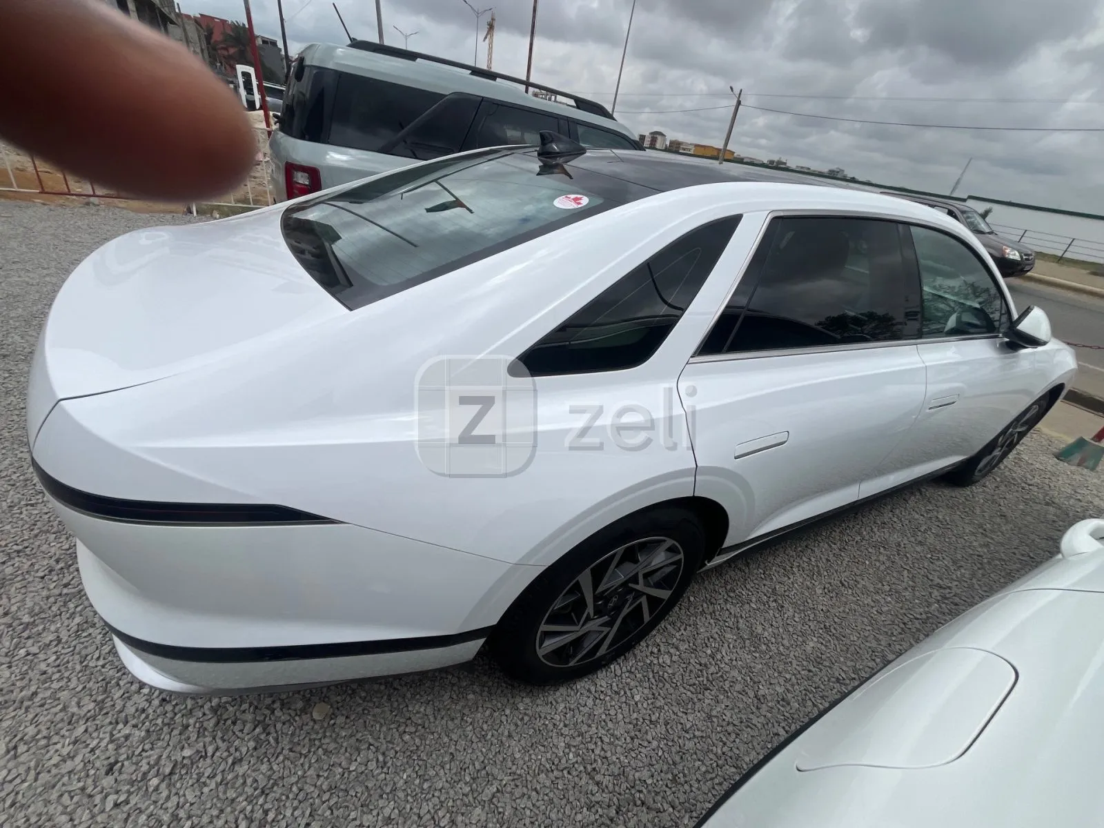 Hyundai Azera 2024 — photo 7
