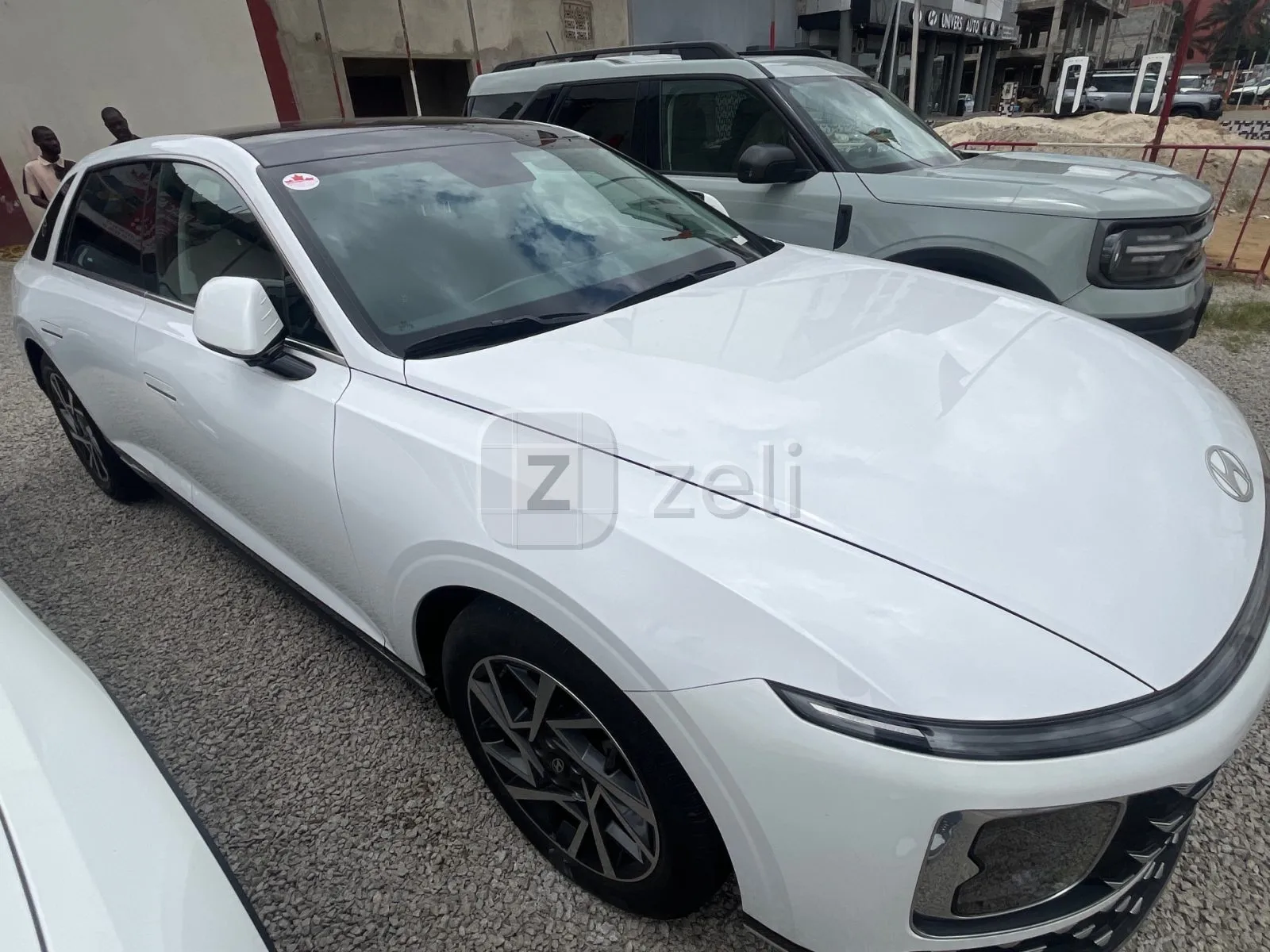 Hyundai Azera 2024 — photo 8