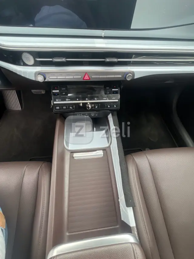 Hyundai Azera 2024 — photo 14