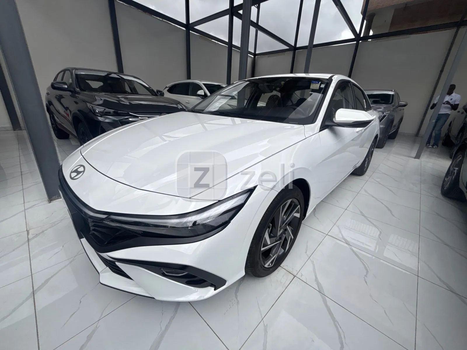 Hyundai Elantra 2026 — photo 2