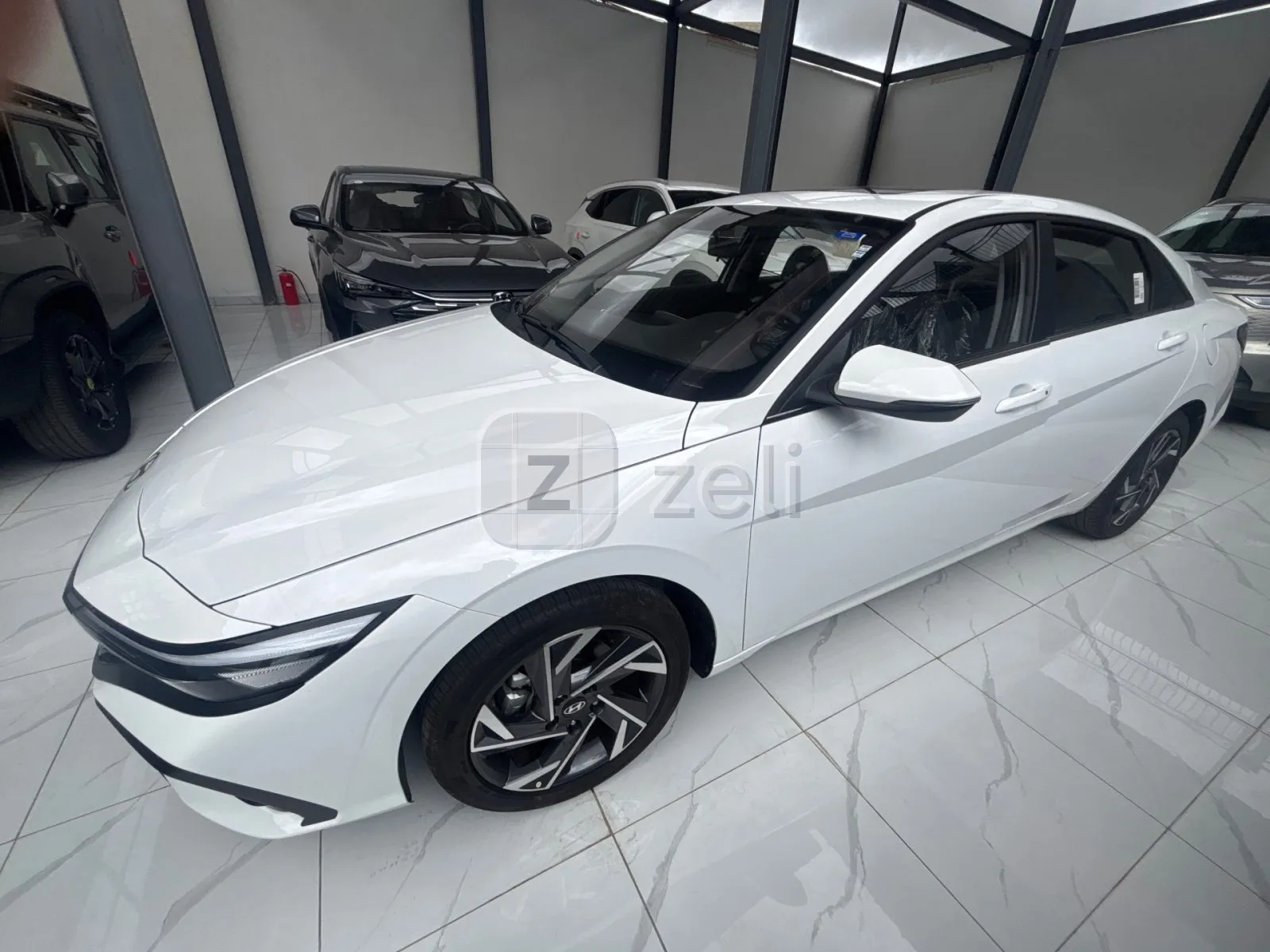 Hyundai Elantra 2026 — photo 4
