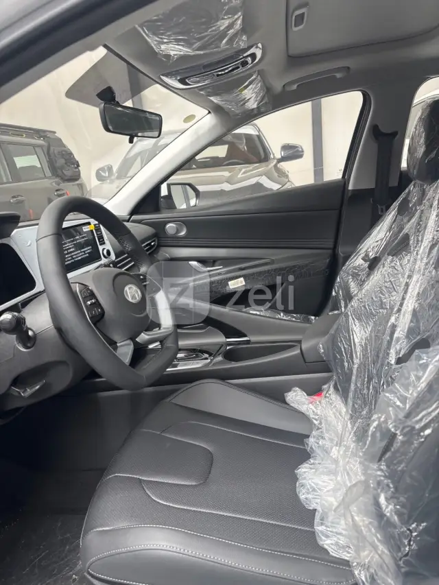 Hyundai Elantra 2026 — photo 8