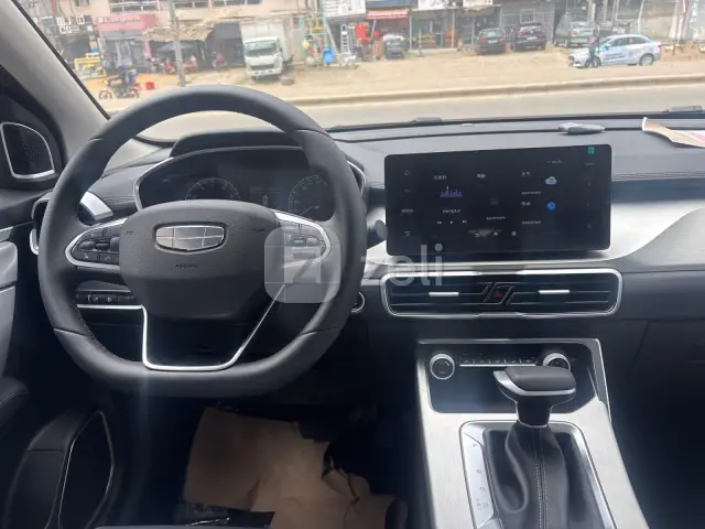 Geely Binyue 2026 — photo 12