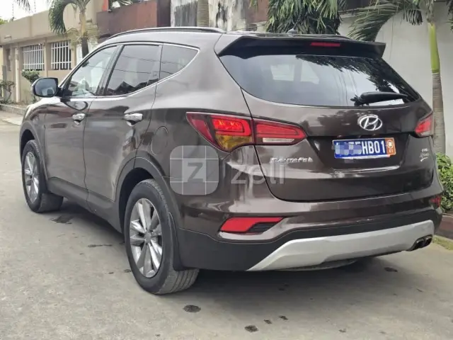 Hyundai Santa Fe 2016 — photo 3