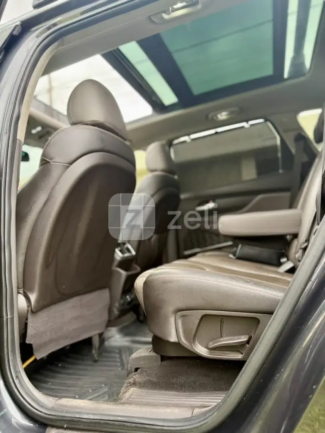 Hyundai Santa Fe 2020 — photo 13