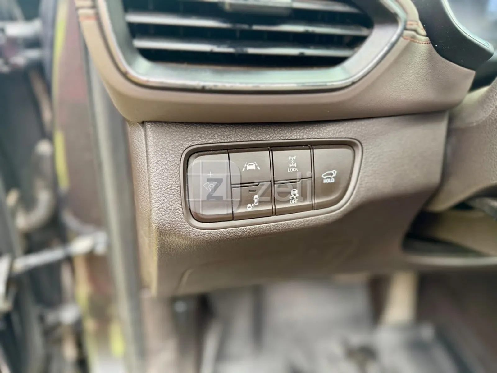 Hyundai Santa Fe 2020 — photo 16