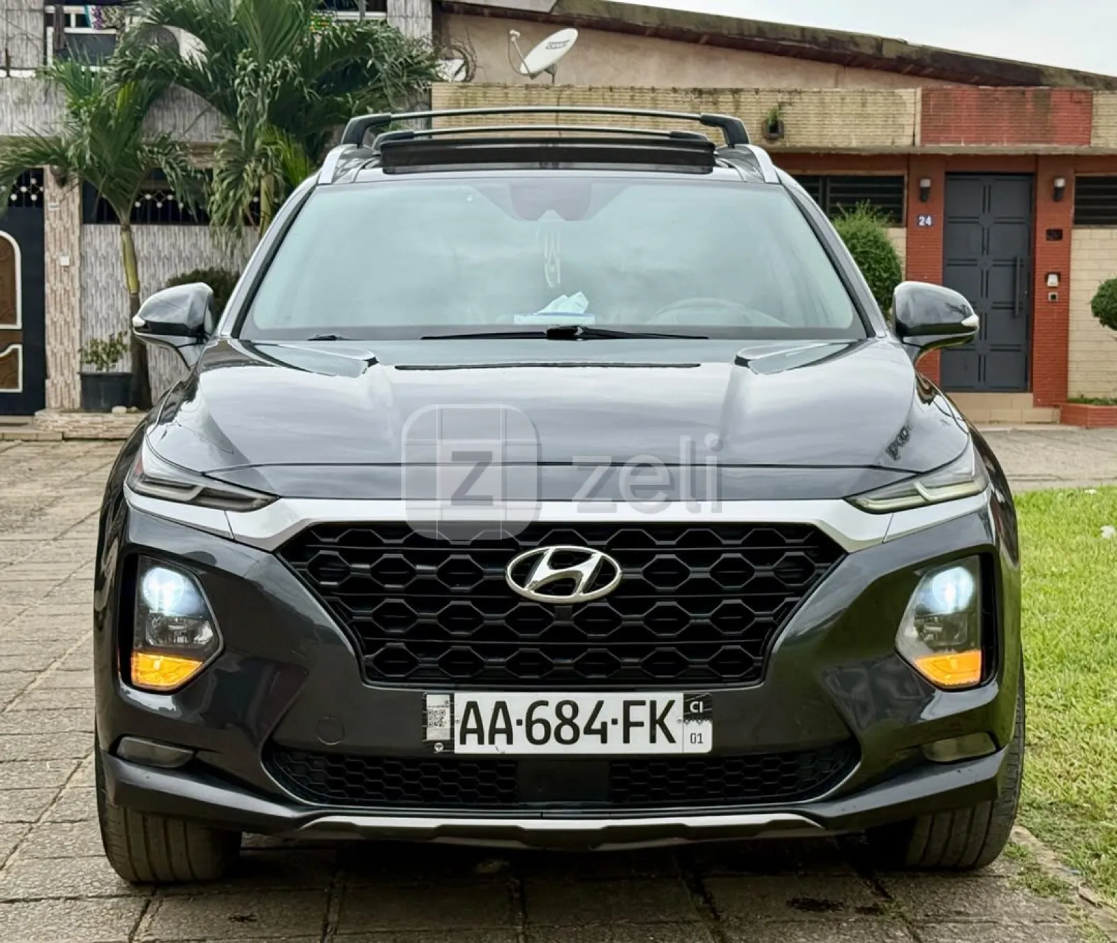 Hyundai Santa Fe 2020 — photo 1