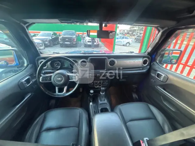 Jeep Wrangler 2023 — photo 11