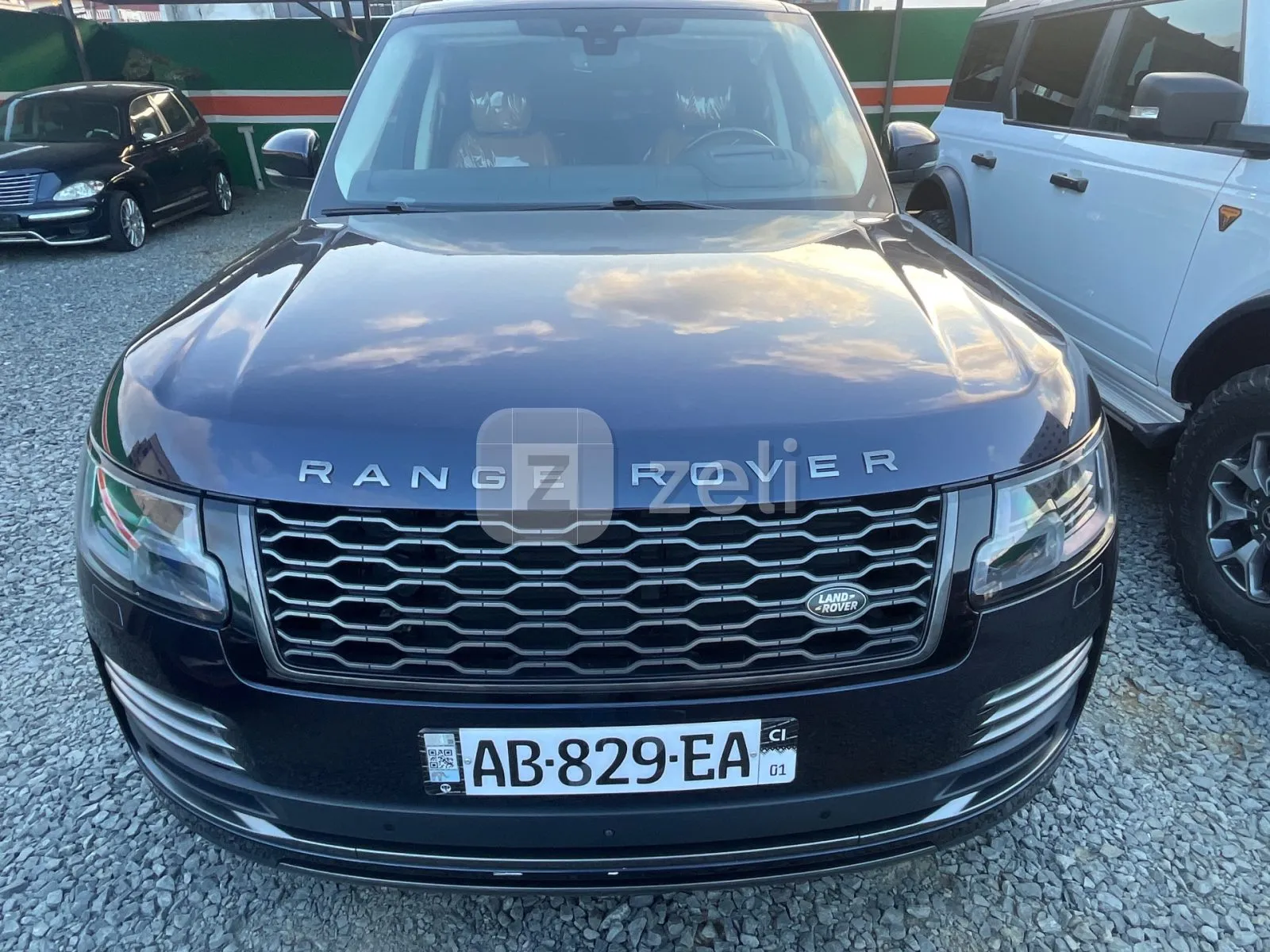 Land Rover Range Rover Vogue 2022 — photo 1