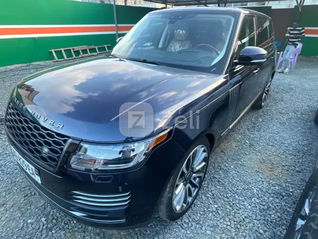 Land Rover Range Rover Vogue 2022 — photo 3