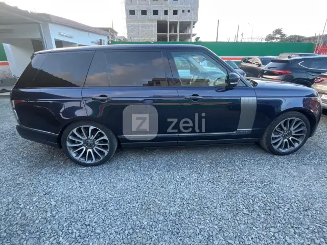 Land Rover Range Rover Vogue 2022 — photo 7