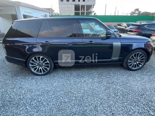 Land Rover Range Rover Vogue 2022 — photo 8