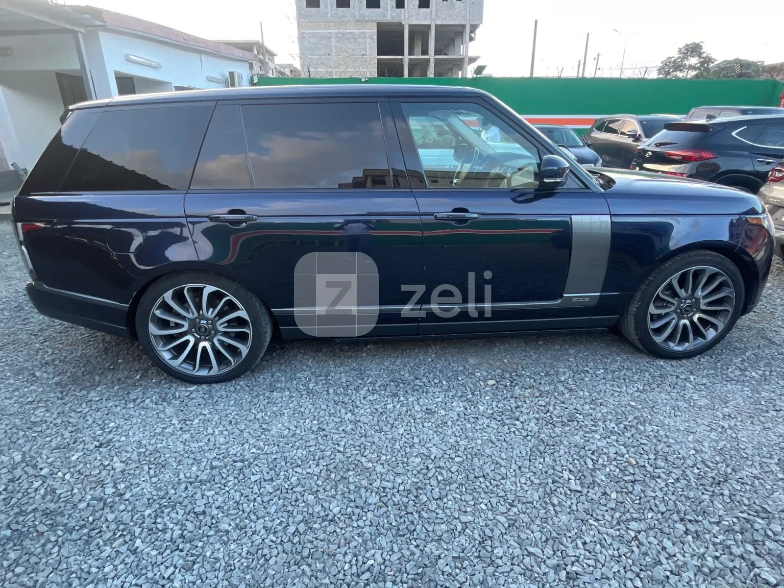Land Rover Range Rover Vogue 2022 — photo 8