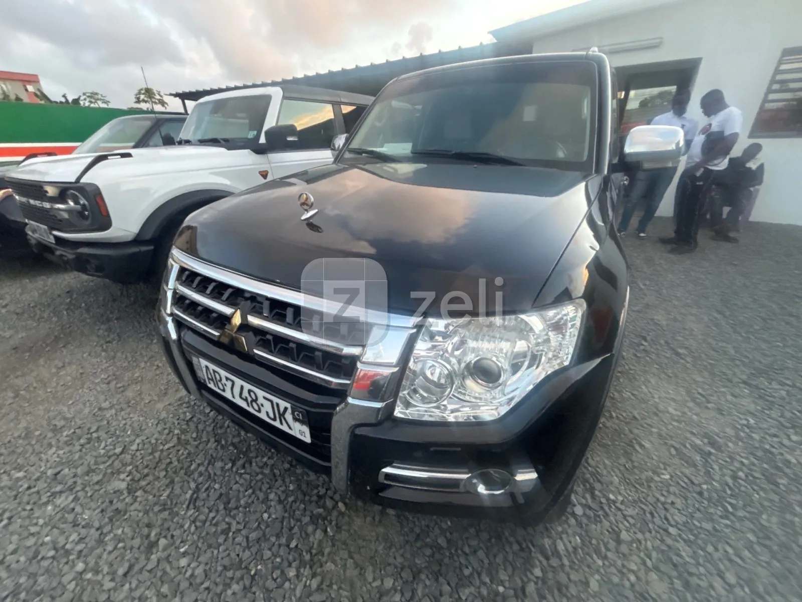 Mitsubishi Pajero 2022 — photo 2