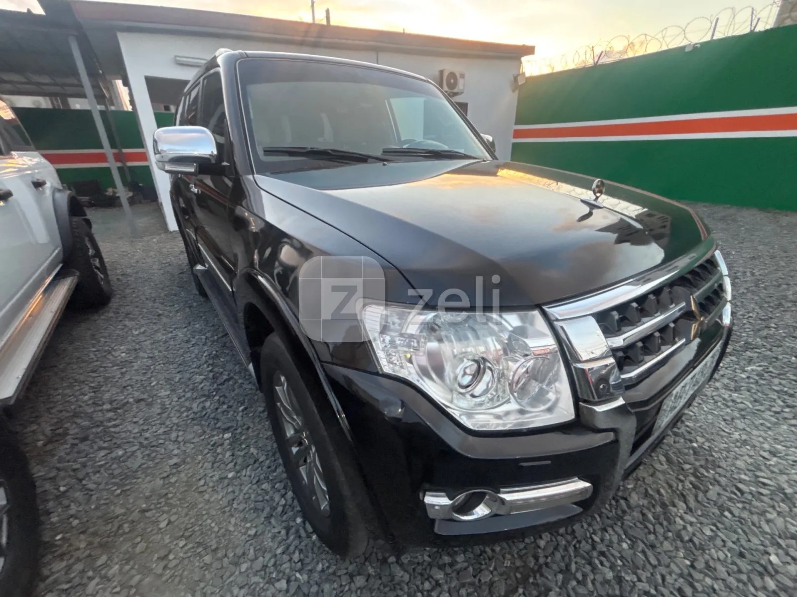 Mitsubishi Pajero 2022 — photo 3