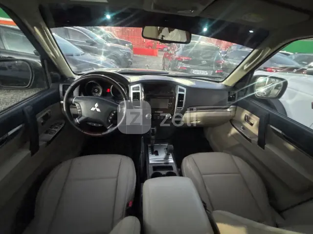 Mitsubishi Pajero 2022 — photo 9
