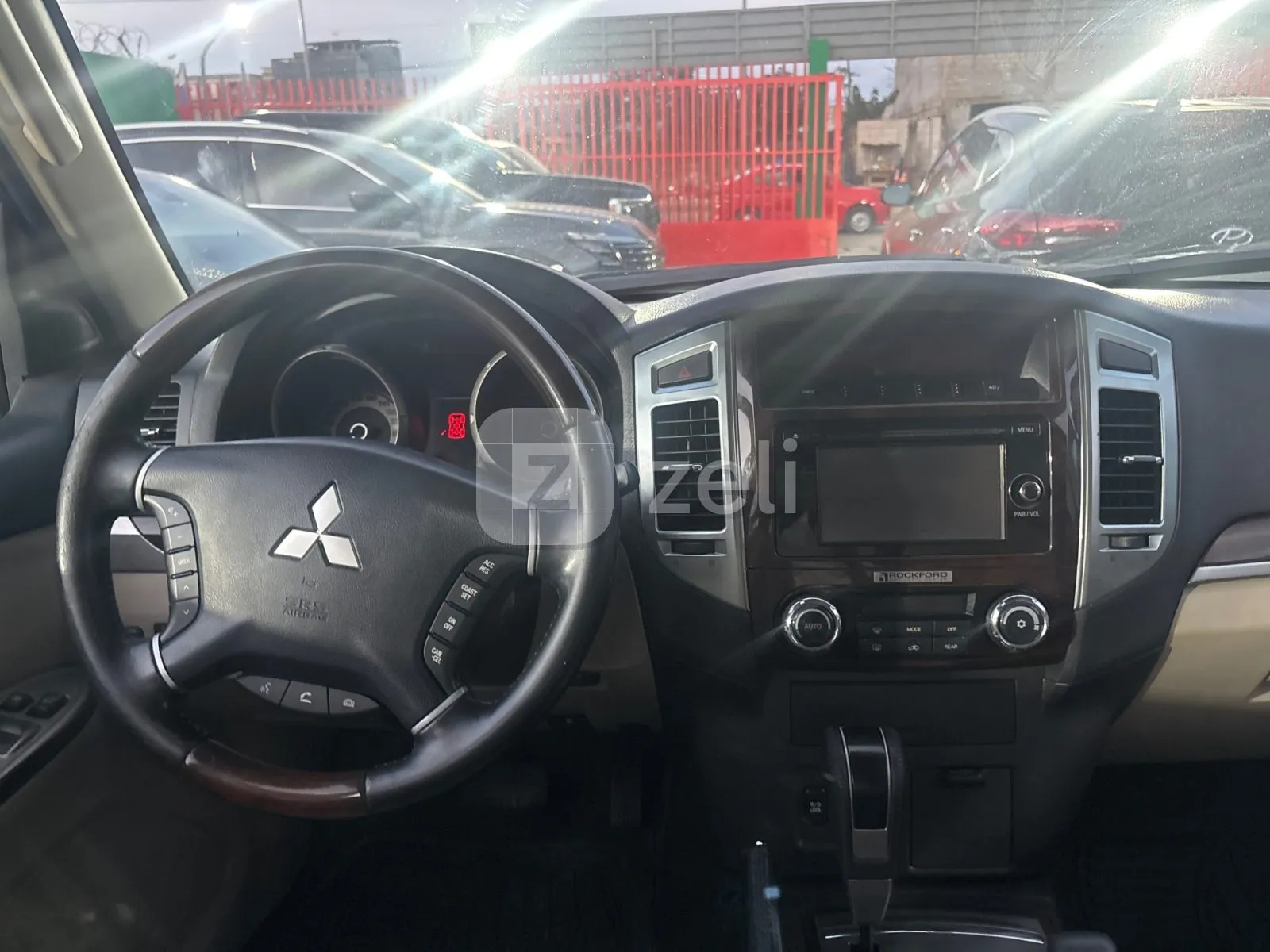 Mitsubishi Pajero 2022 — photo 10