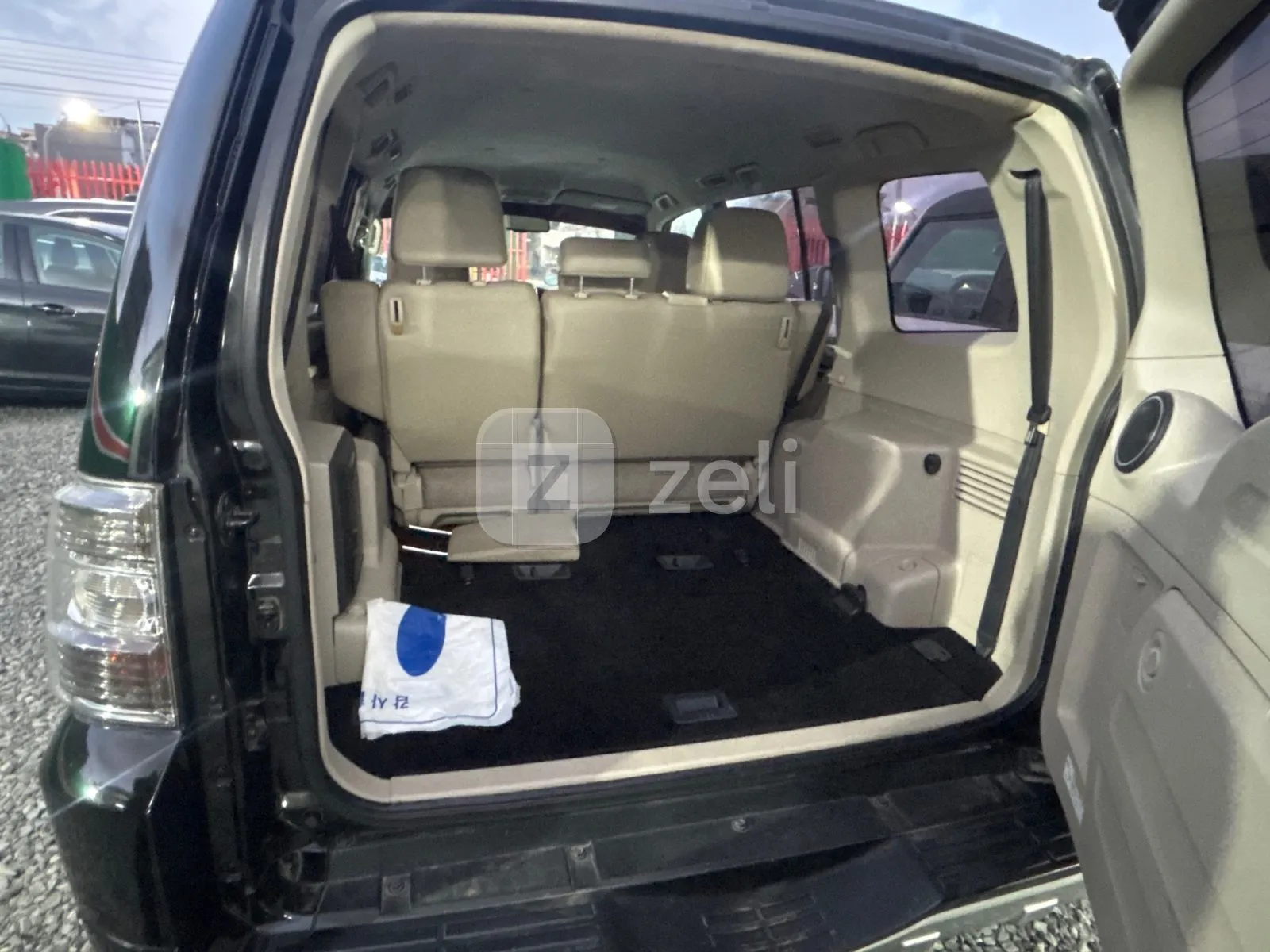 Mitsubishi Pajero 2022 — photo 14