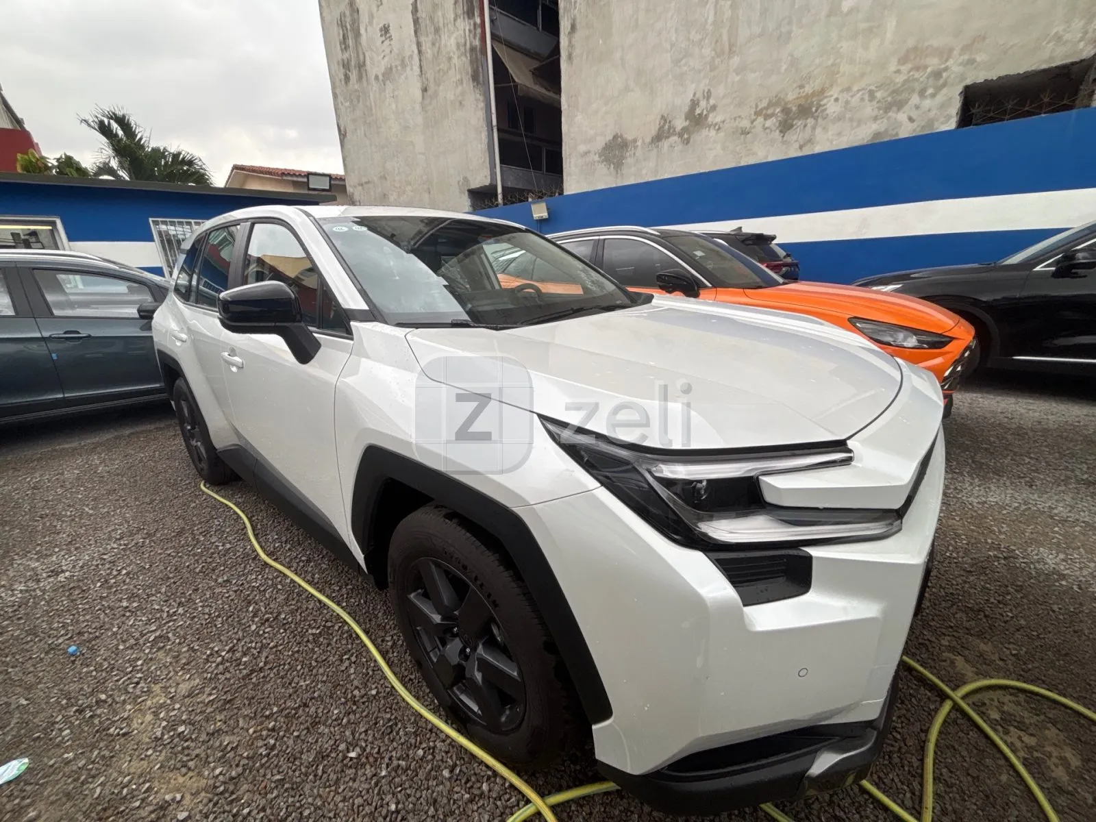 Toyota RAV4 2026 — photo 2