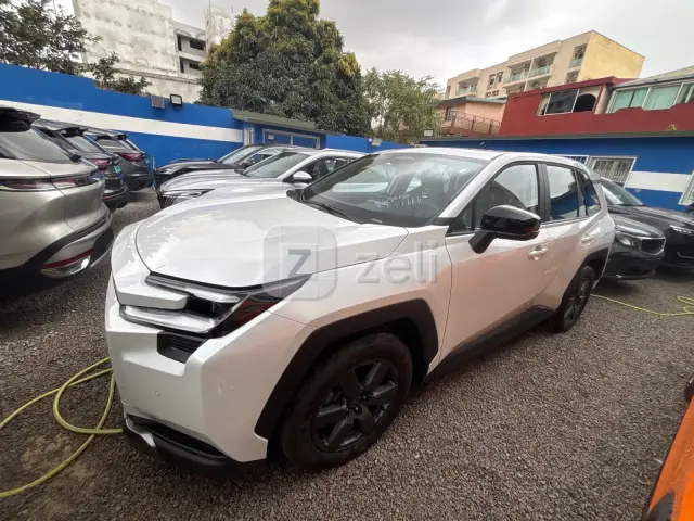 Toyota RAV4 2026 — photo 4