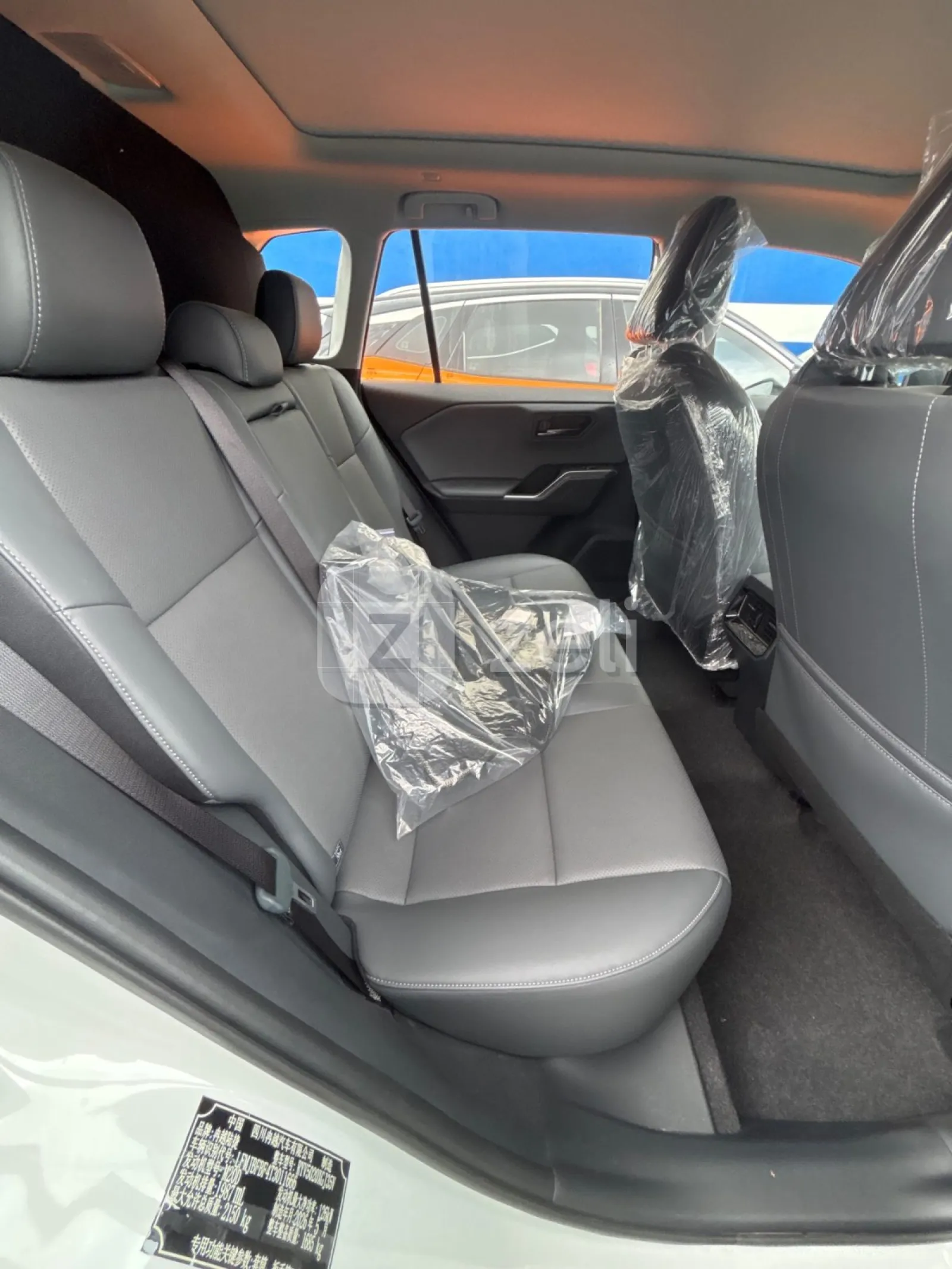 Toyota RAV4 2026 — photo 9