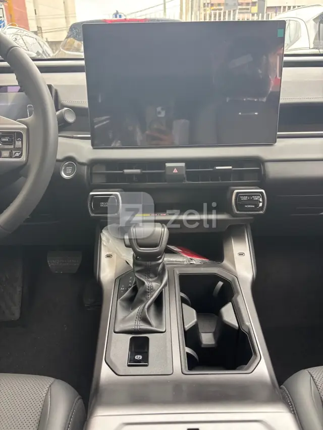 Toyota RAV4 2026 — photo 12