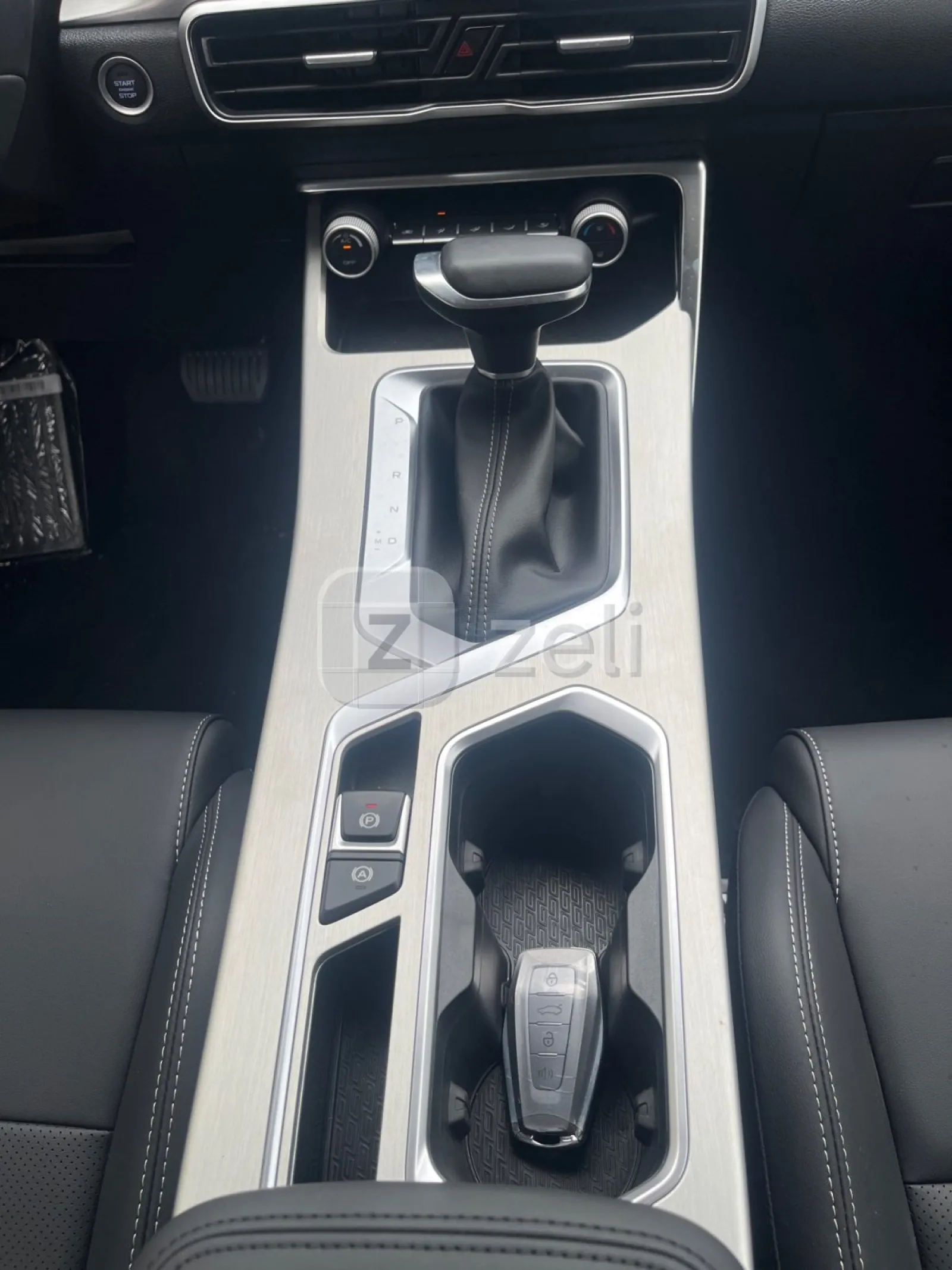 Geely Coolray Neo 2026 — photo 17