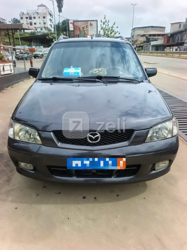 Mazda Demio 2004