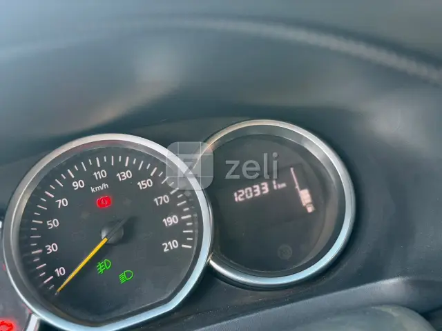 Renault Logan 2019 — photo 9