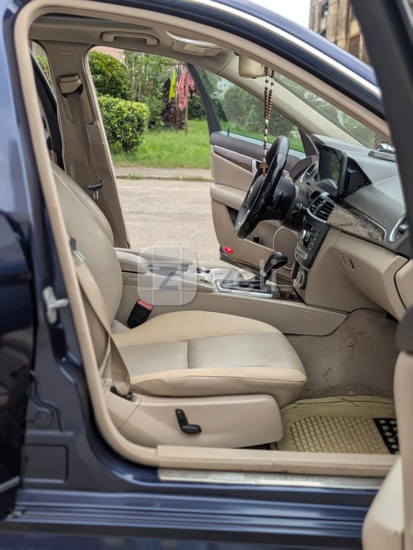 Mercedes C300 2013 — photo 6