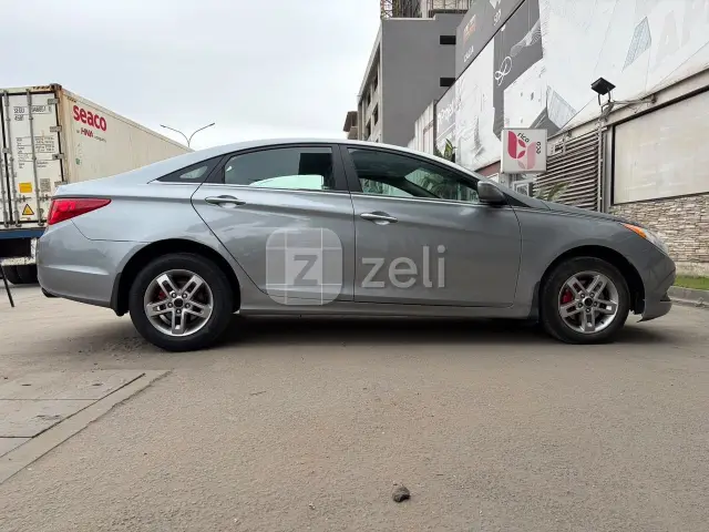Hyundai Sonata 2013 — photo 3