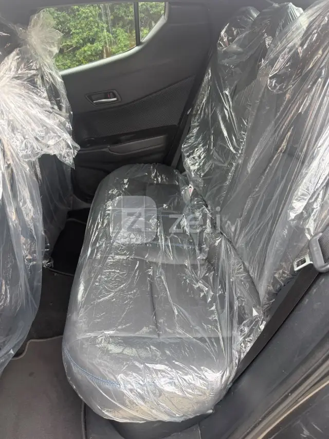 Toyota CHR 2021 — photo 13
