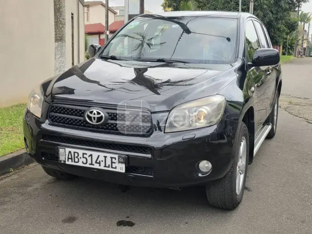 Toyota RAV4 2007 — photo 1