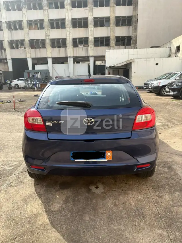 Toyota Starlet 2021 — photo 3