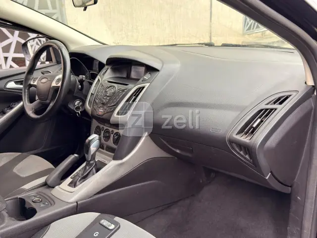 Ford Focus 2015 — photo 5