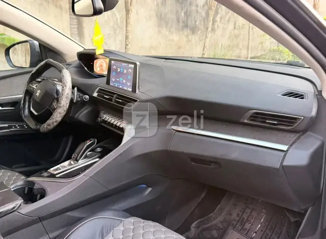 Peugeot 3008 2019 — photo 6