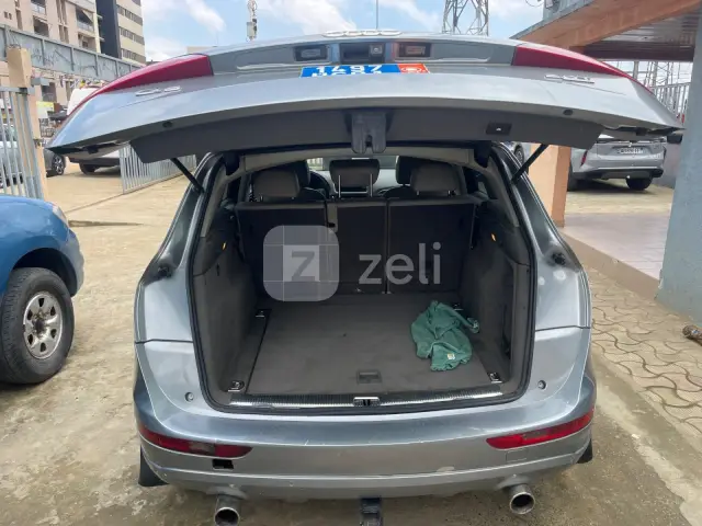 Audi Q5 2012 — photo 11