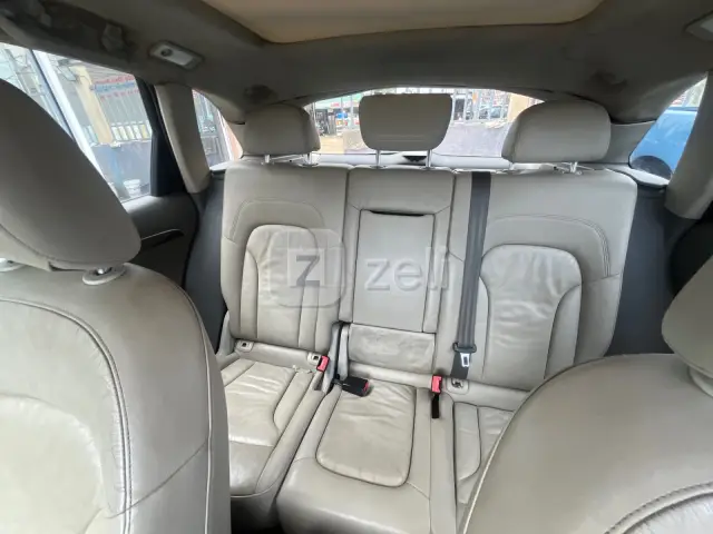 Audi Q5 2012 — photo 12