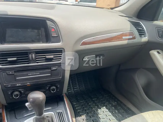 Audi Q5 2012 — photo 19