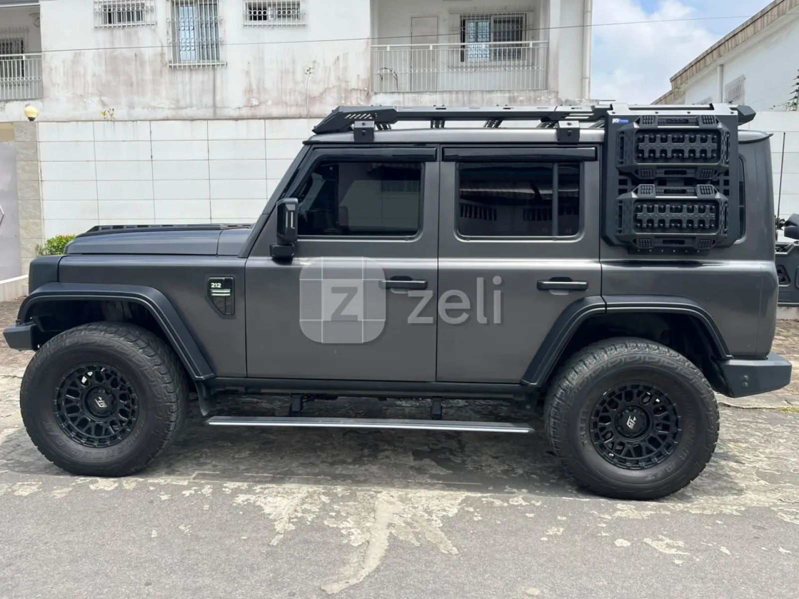 Land Rover DEFENDER 90 2025 — photo 5