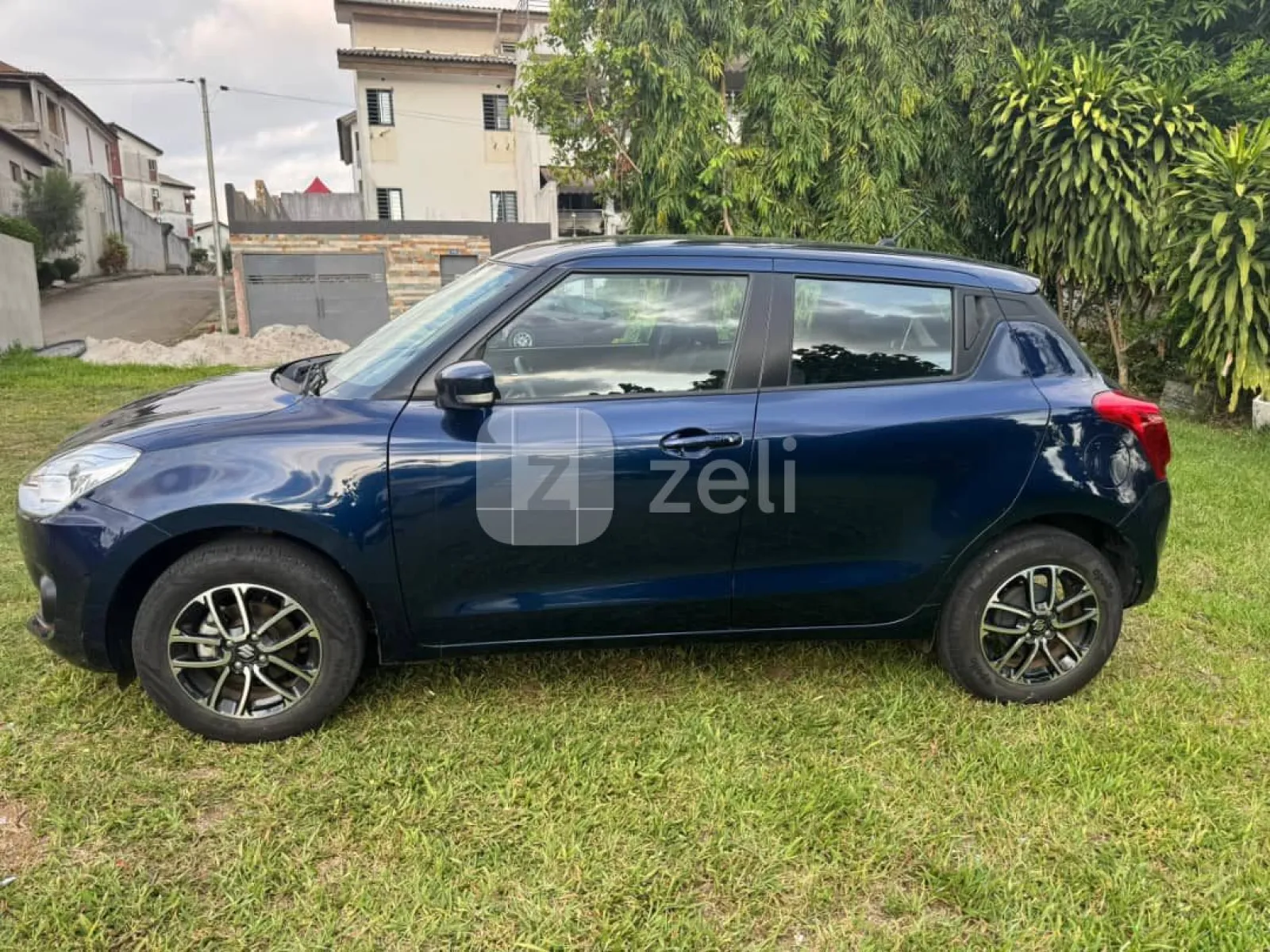Suzuki Swift 2024 — photo 1