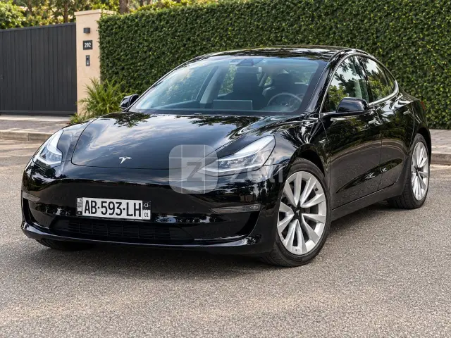 Tesla 3 2023