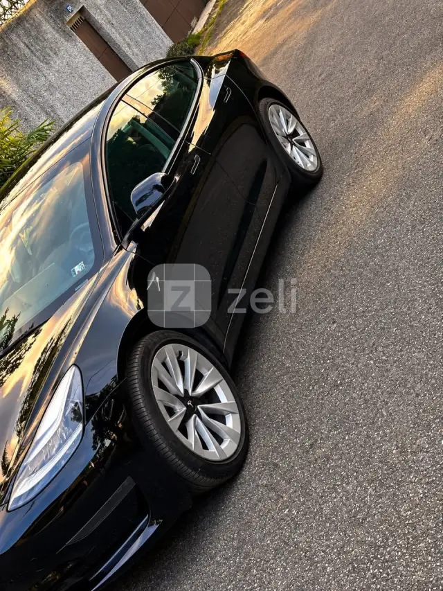 Tesla 3 2023 — photo 3
