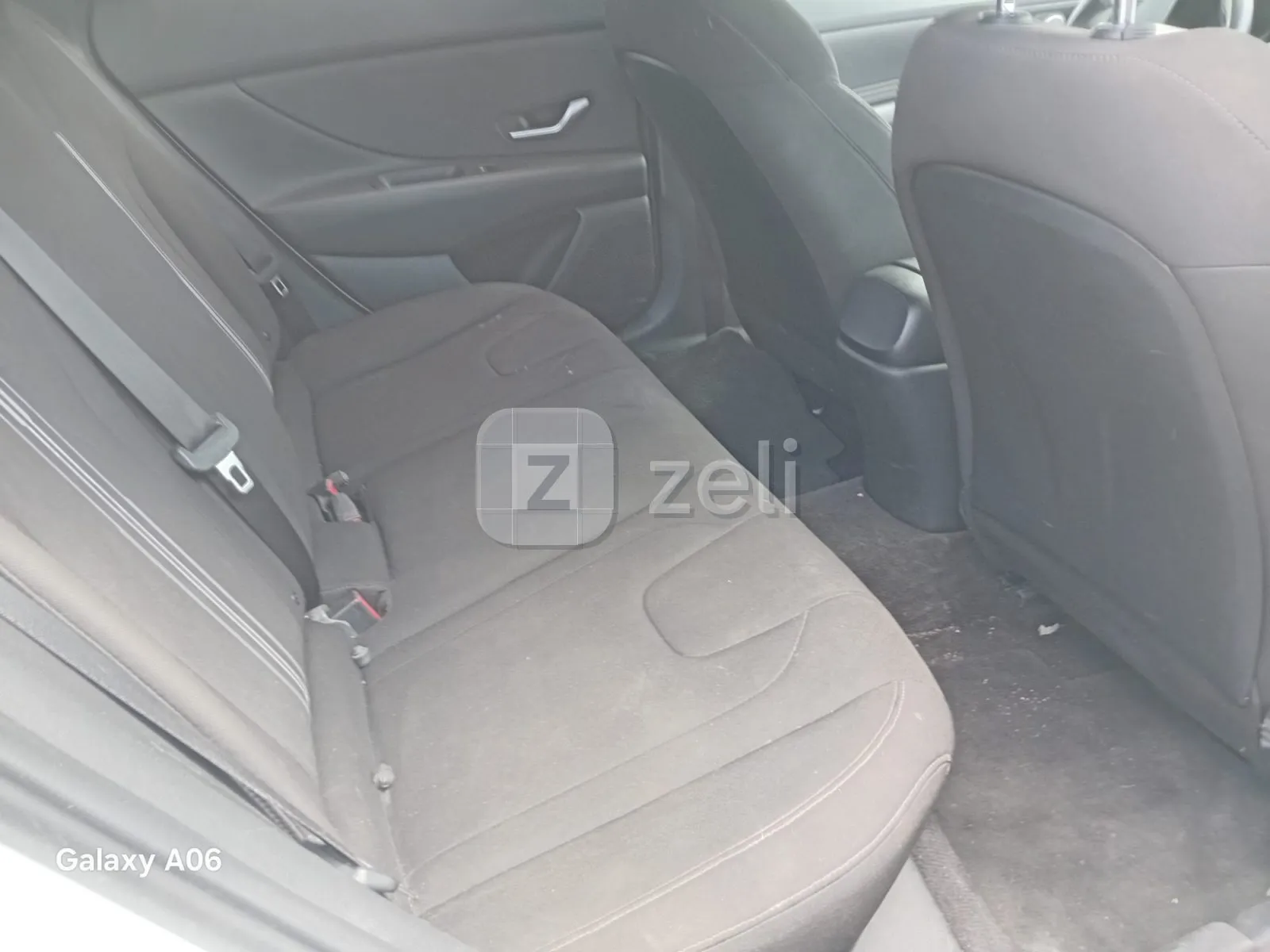 Hyundai Elantra 2022 — photo 6