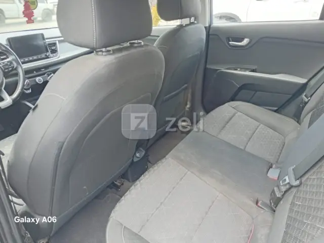Hyundai Elantra 2022 — photo 7
